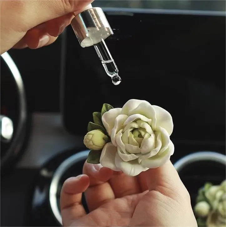 Solid gypsum car air vent perfume ornament with jasmine fragrance measuring 5cm by 4.5cm