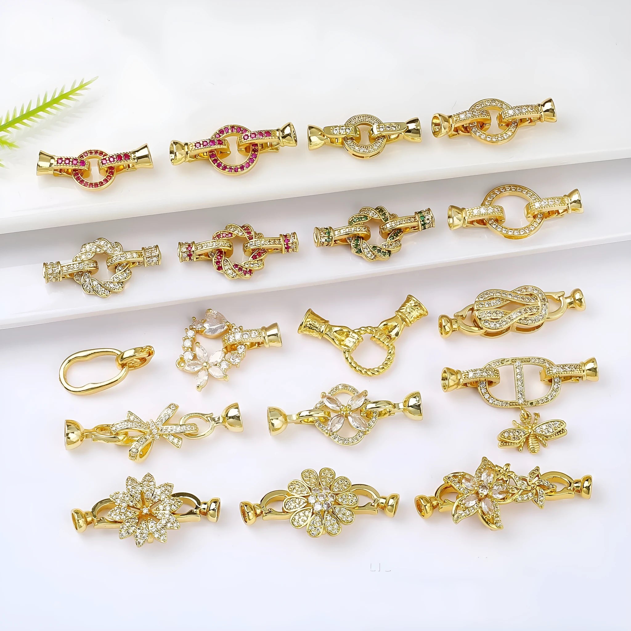 Small gold-plated chain buckle for DIY jewellery, shown in gold, rose gold, and silver colour options.