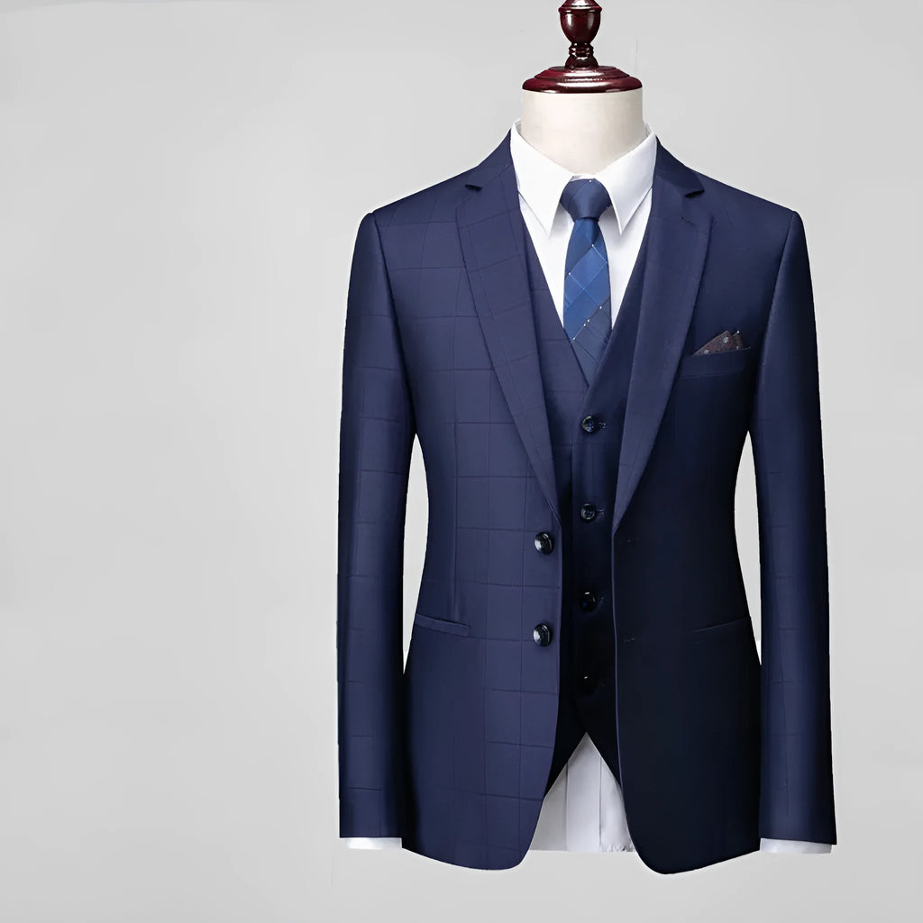 Men's slim fit three-piece business casual suit in cotton blend fabric with vest, jacket and trousers