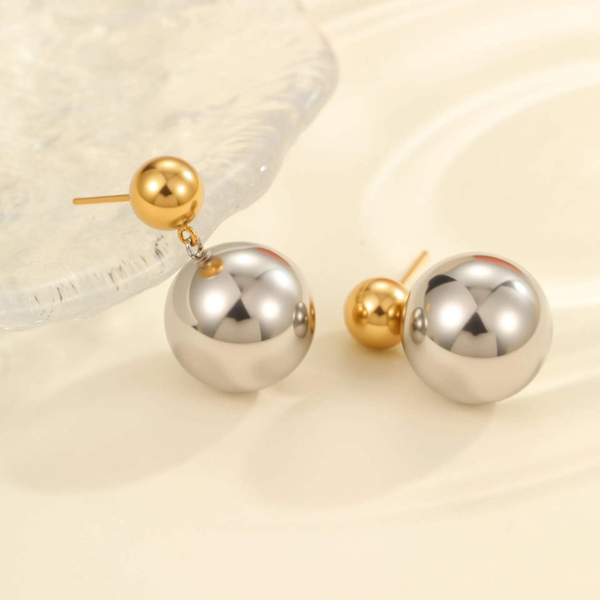 Women's stainless steel colour-block ear studs with round bead geometric design and electroplated 18K gold plating
