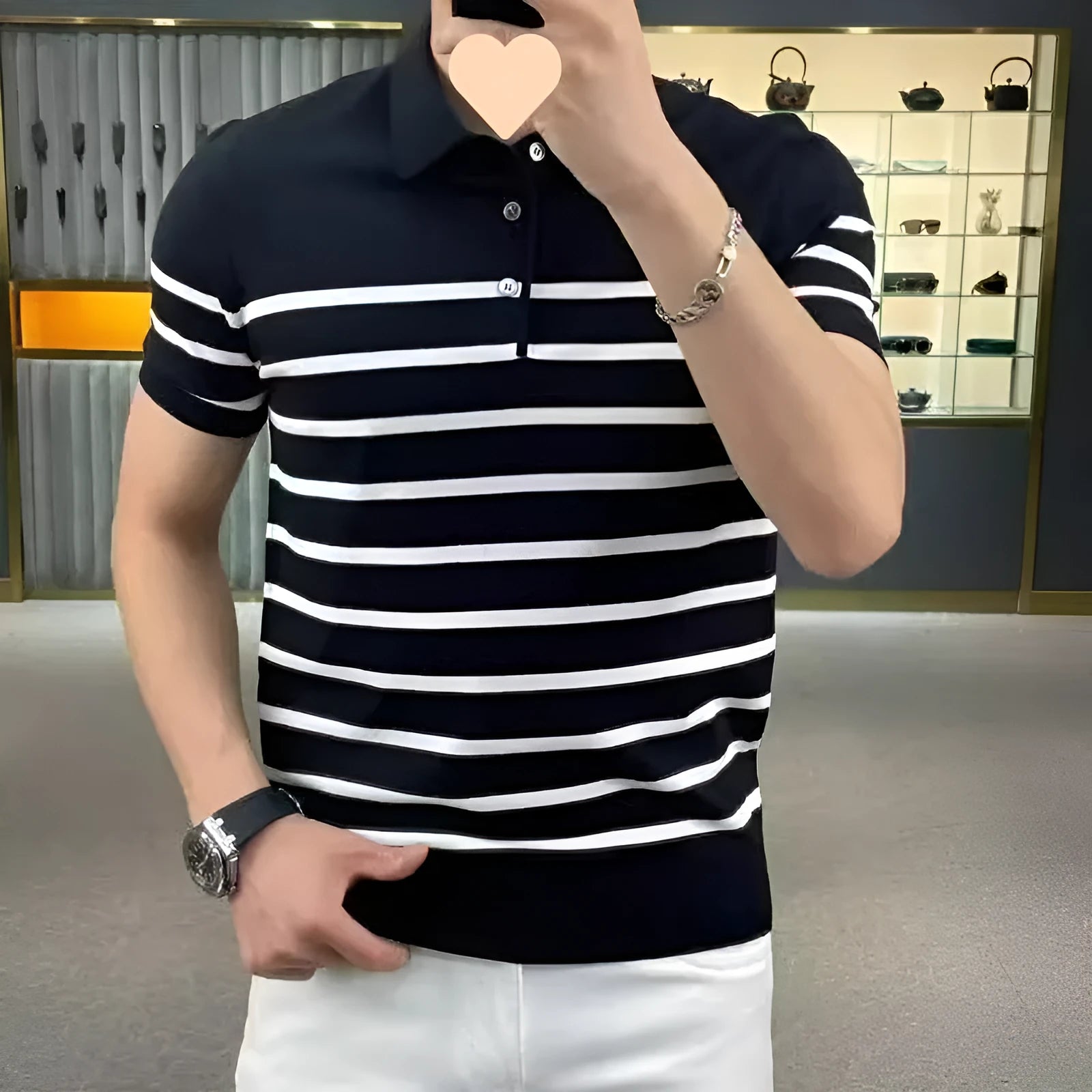 Black and white striped lapel knitted long sleeve T-shirt, crew neck pullover style.