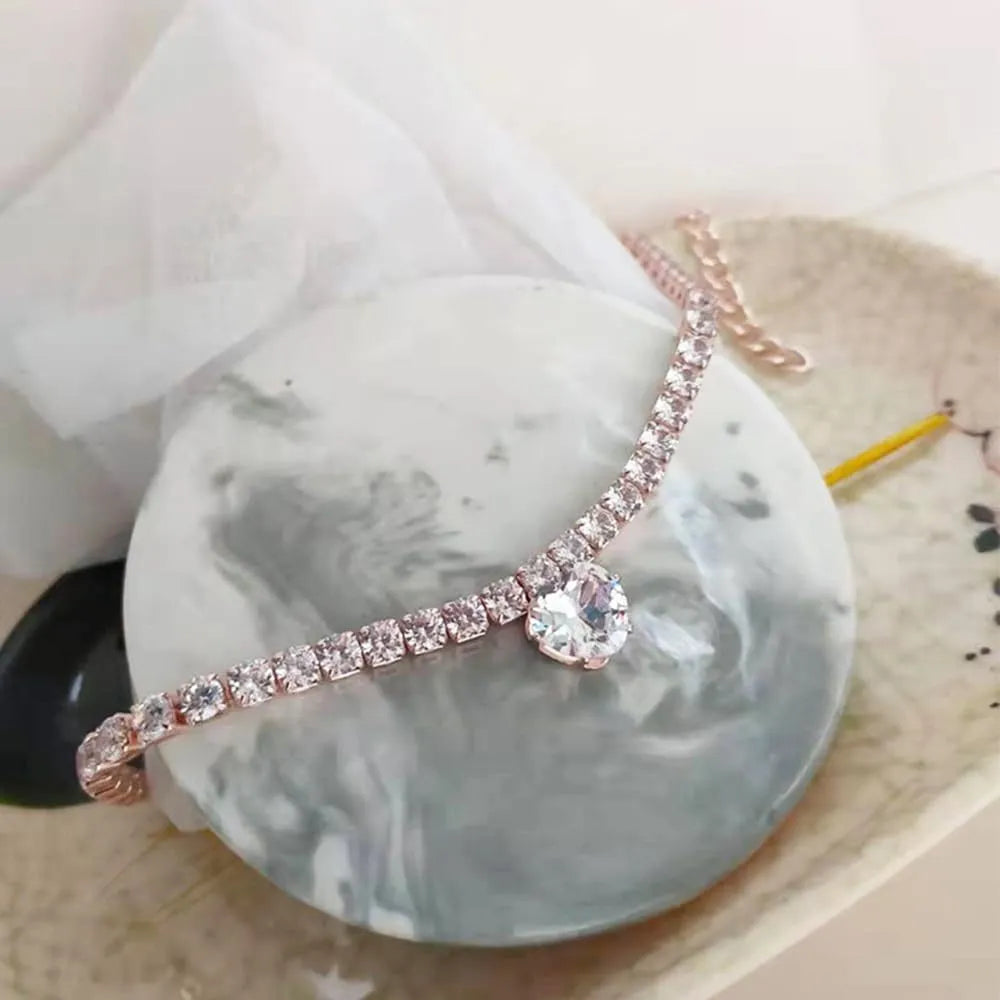 Gold rhinestone heart-shaped collar for medium dogs and cats with extension chain