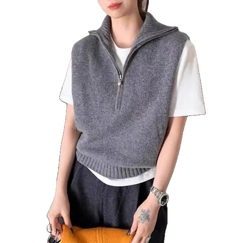 Retro half zip sleeveless knit vest in polyester mesh with 3D pattern