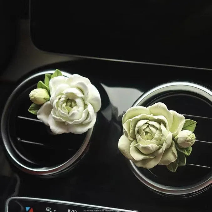 Solid gypsum car air vent perfume ornament with jasmine fragrance measuring 5cm by 4.5cm