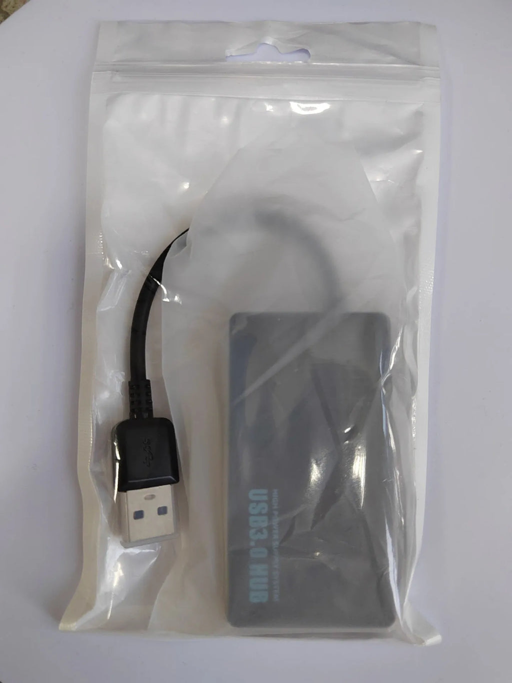 USB multi-computer extender switch with 20cm cable showing USB-A and USB-C interface options