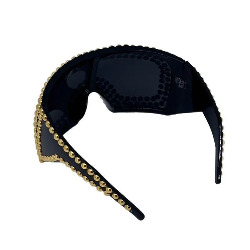 Men's punk sunglasses with large square frame and rivet details in silver colour