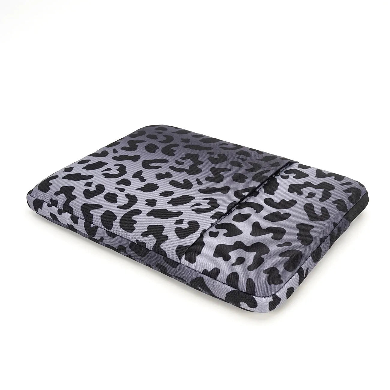Leopard print laptop sleeve with anti-shock flannel lining for 13-inch and 14-inch devices