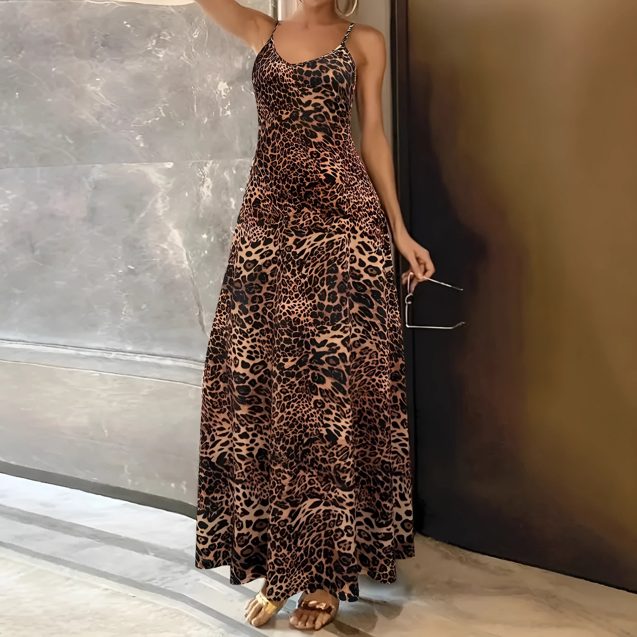 Women's dark brown leopard print dress with round neck and sleeveless design