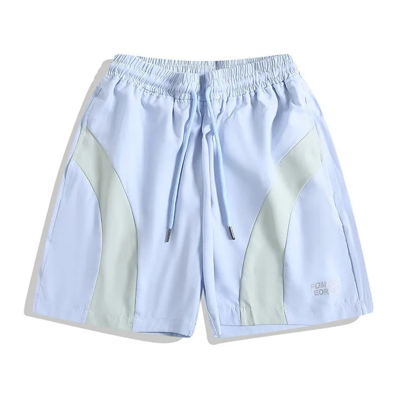 Men's quick-dry sports shorts in loose straight-leg cut with elastic waistband