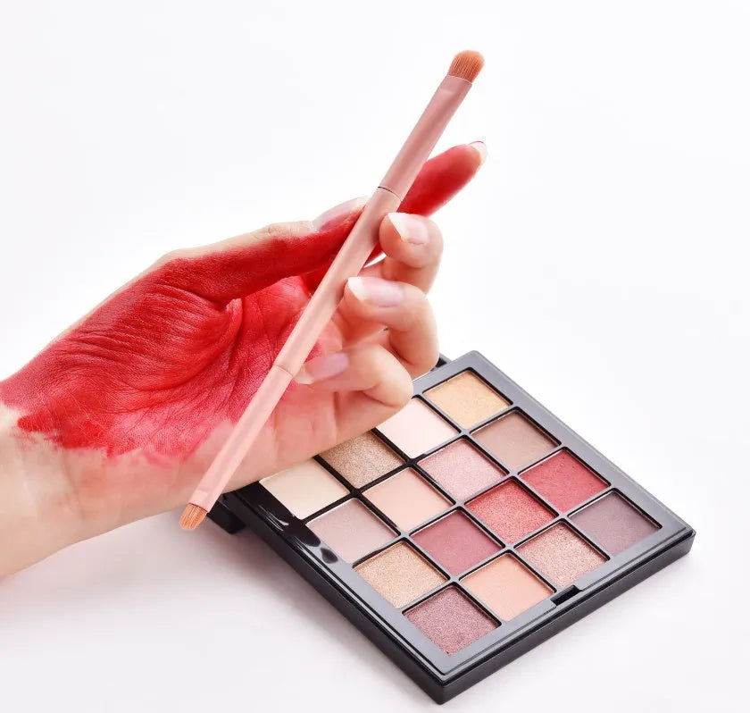 10-piece wooden handle makeup brush set with nylon bristles in a storage case.