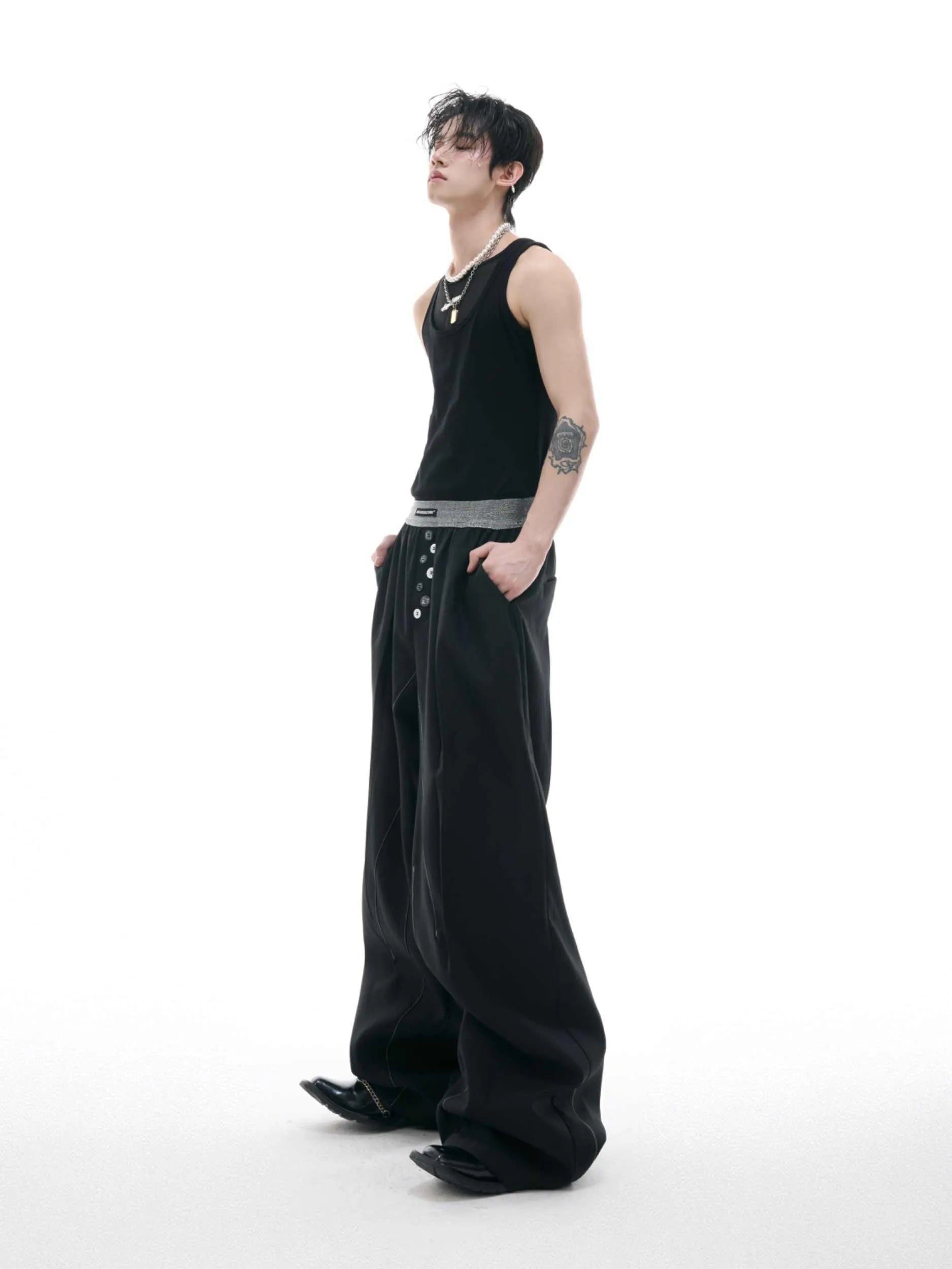 High-waist straight-leg casual trousers with button fly in black or grey