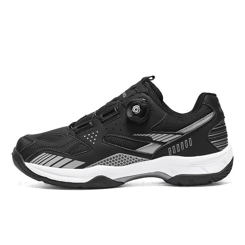 Unisex casual sneaker in yellow with round toe and flat heel, made from microfiber and fabric.