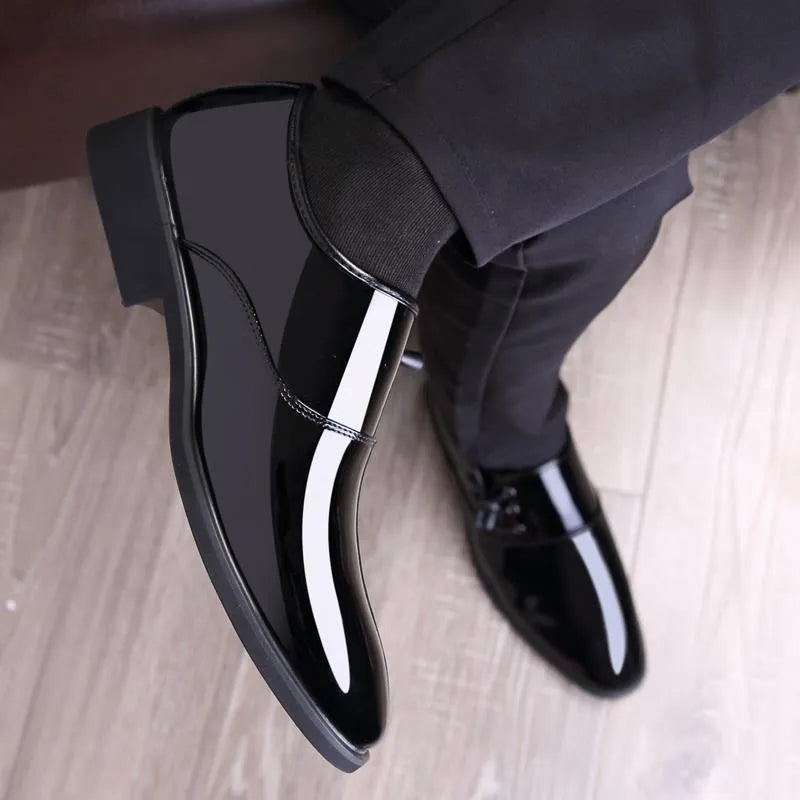 Men's black and brown lace-up formal shoes with round toe and square heel