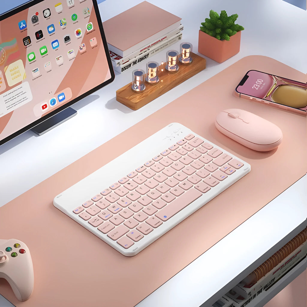 Compact Bluetooth keyboard for tablet with 78 keys in elegant white colour option