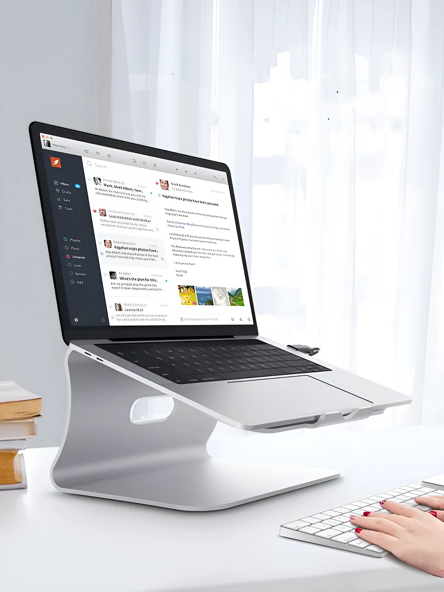 Aluminium alloy notebook cooling bracket with rotary adjustment in grey heat dissipation finish