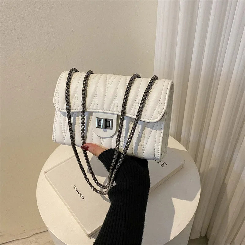 Retro textured diamond pattern women's small shoulder bag in PU leather, horizontal square shape 21x14x7cm