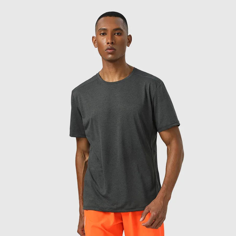 Men's short sleeve sports T-shirt in polyester with reflective trim on sleeve