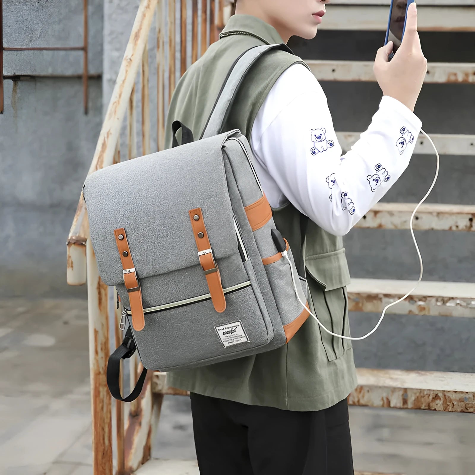 Three-piece waterproof Oxford cloth business backpack in grey with curved shoulder straps