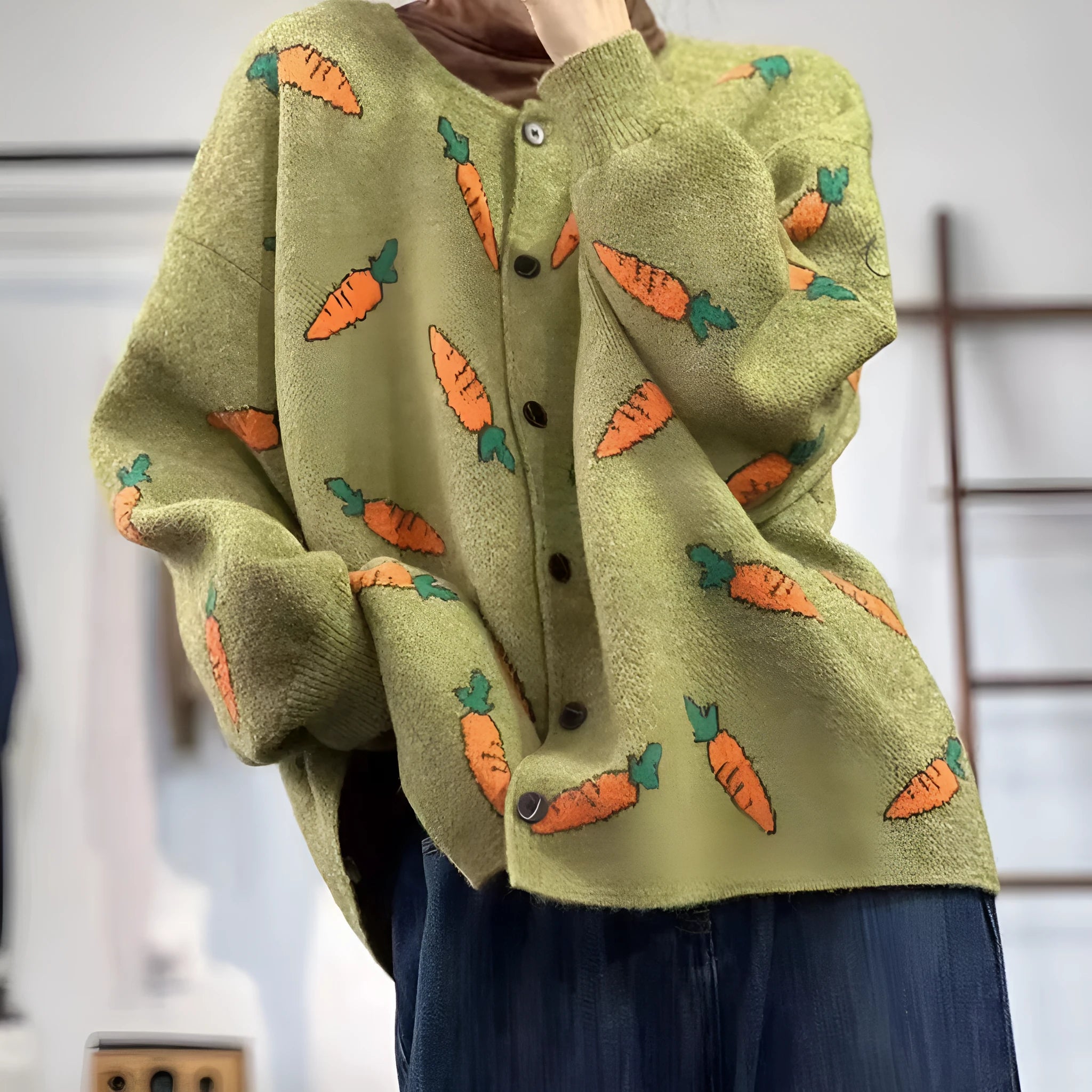 Round neck loose cardigan with Mori artistic colour contrast print, made from viscose fibre.