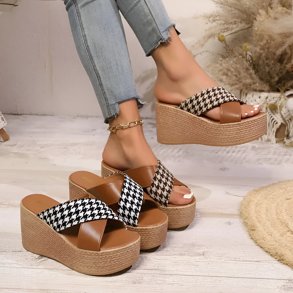 Brown and black cross leopard plaid wedge sandals with rubber sole