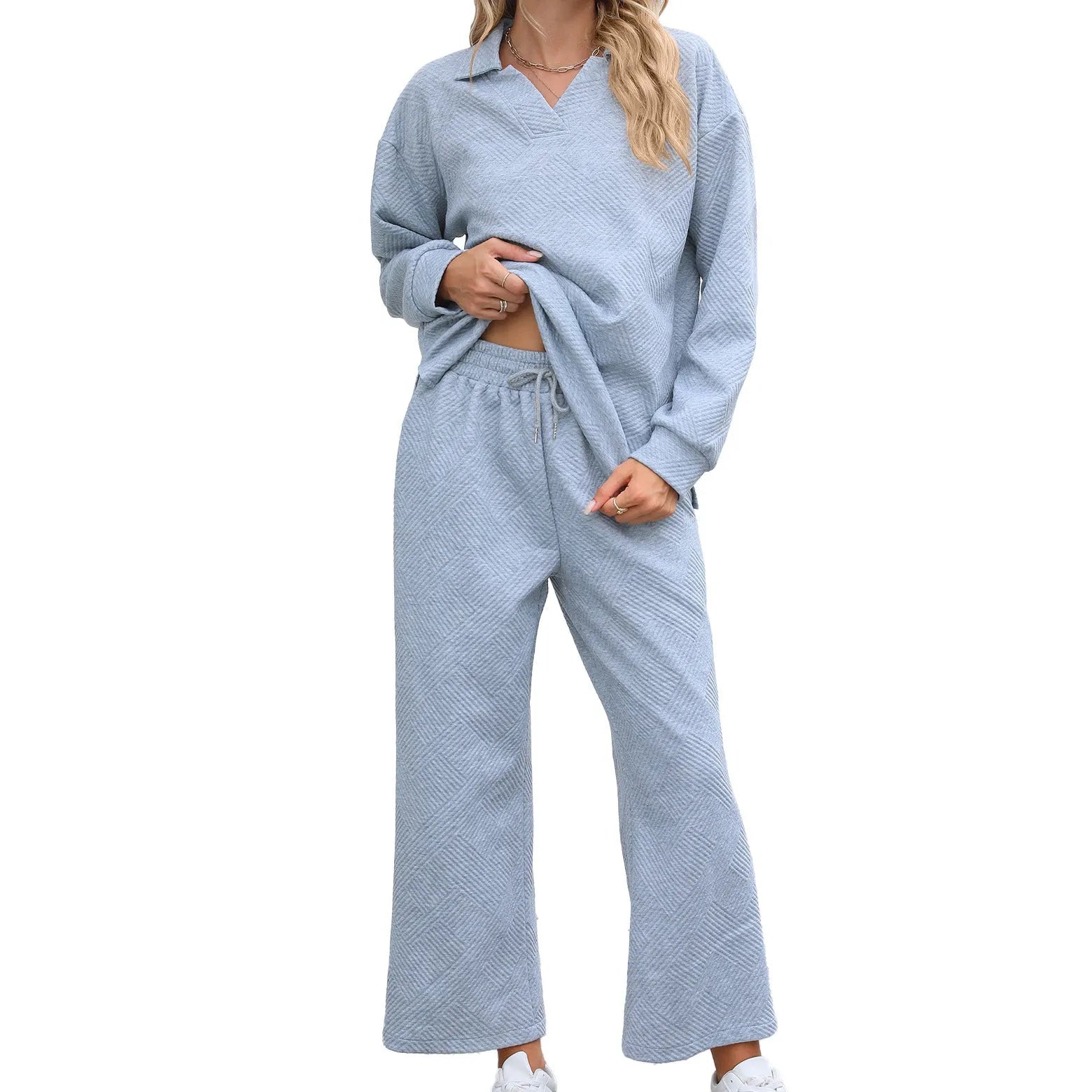 Women's black geometric pattern knitted jacquard suit with V-neck sweater and elastic waist cropped trousers