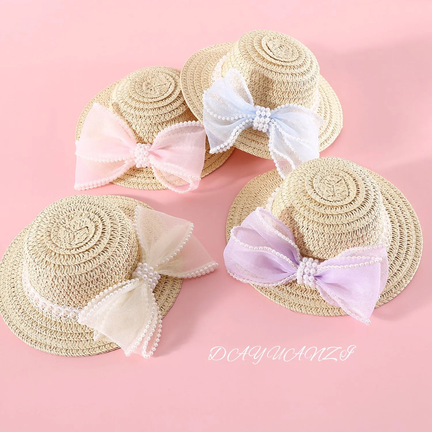 Woven straw hat for cats with pearl bow decoration in princess style