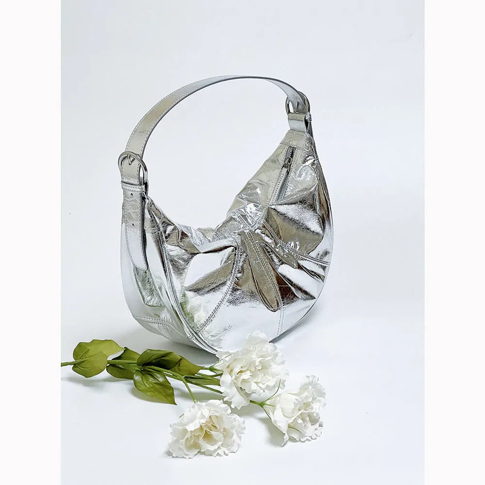 Women's genuine leather shoulder bag with dumpling shape in cowhide texture with sewing line detailing