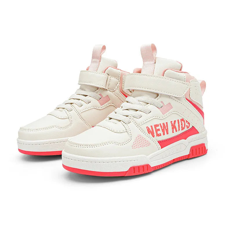 Children's outdoor sneakers with buckle fastening in beige green, blue, white powder, or white and purple colours