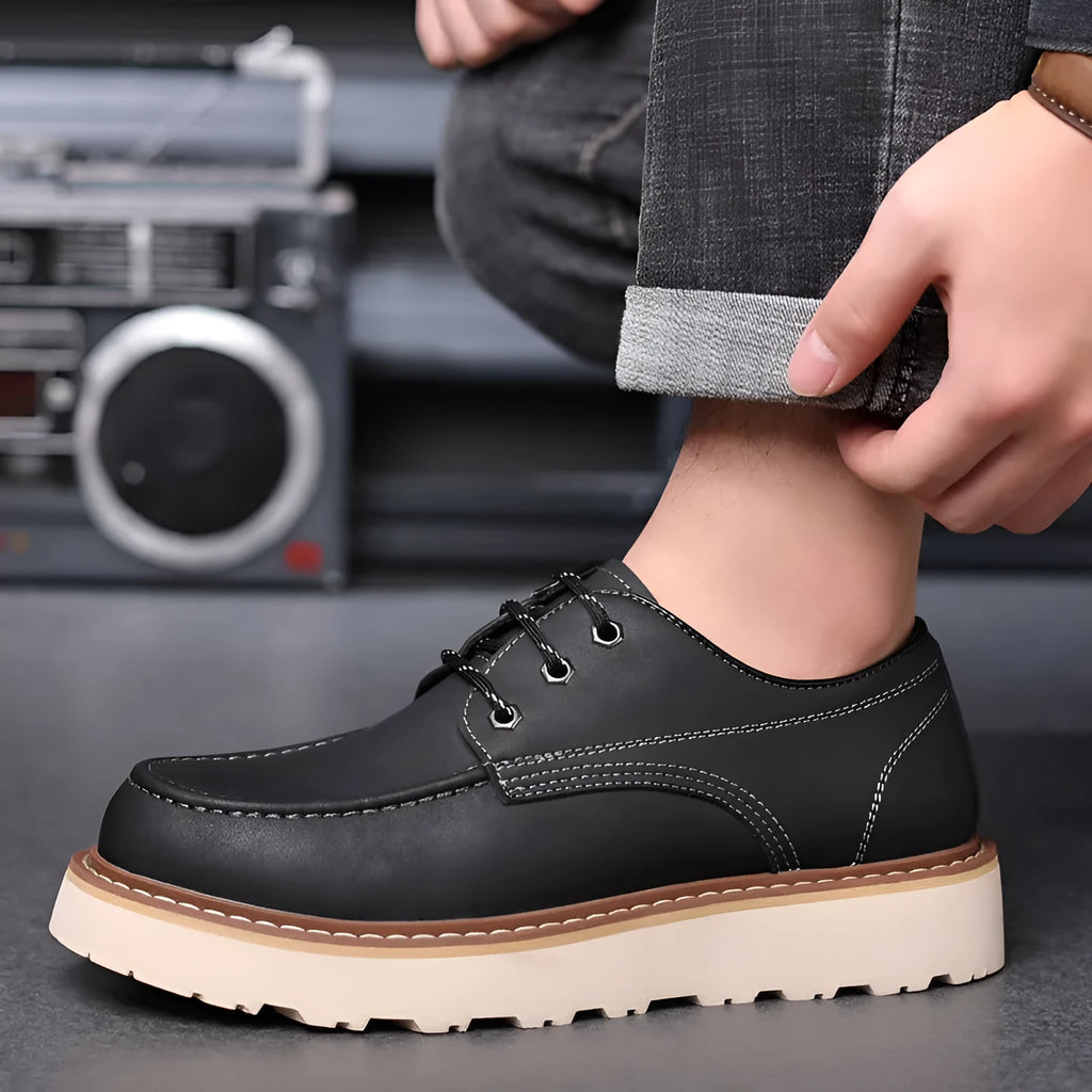 Men's black low-top Martin boots with round toe and non-slip rubber sole