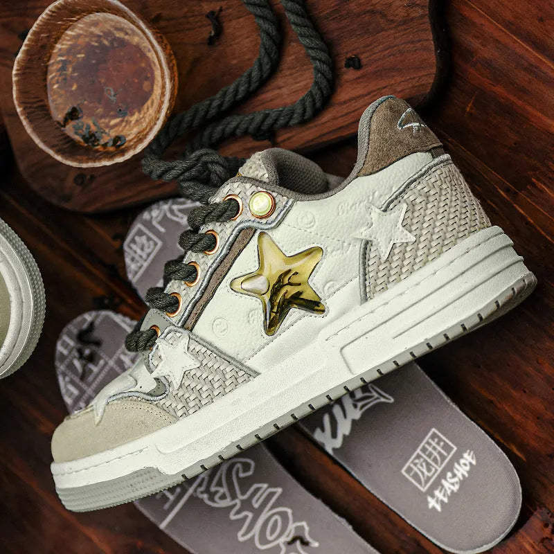 Leather platform running shoes in West Lake dragon well tea colour with round toe and lace-up closure