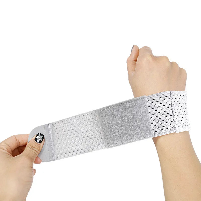Athletic wristguards with elastic breathable construction in pink, black and grey colour options