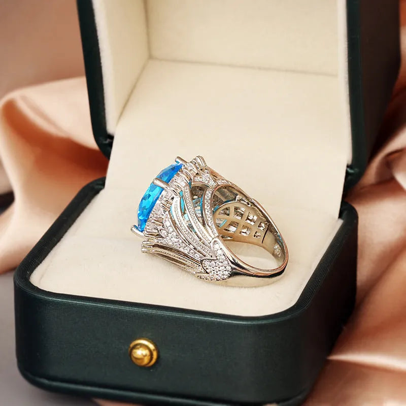 Italian court retro hollow women's ring in brass electroplated white steel