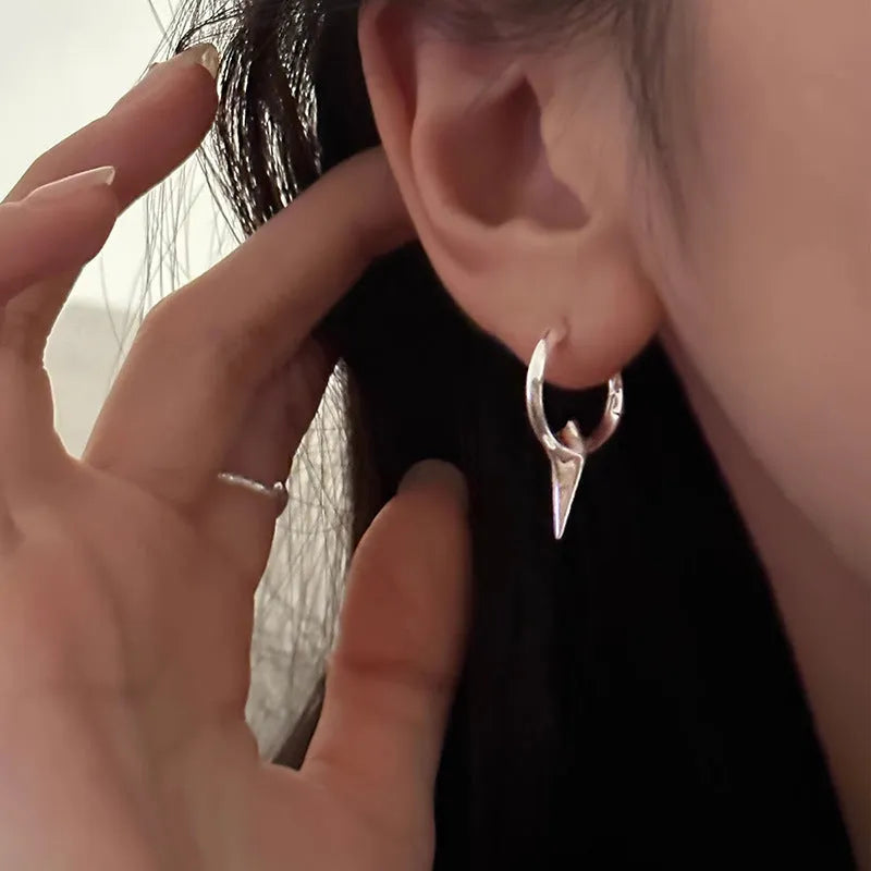 Women's geometric star ear clips with platinum electroplating and clip-on design
