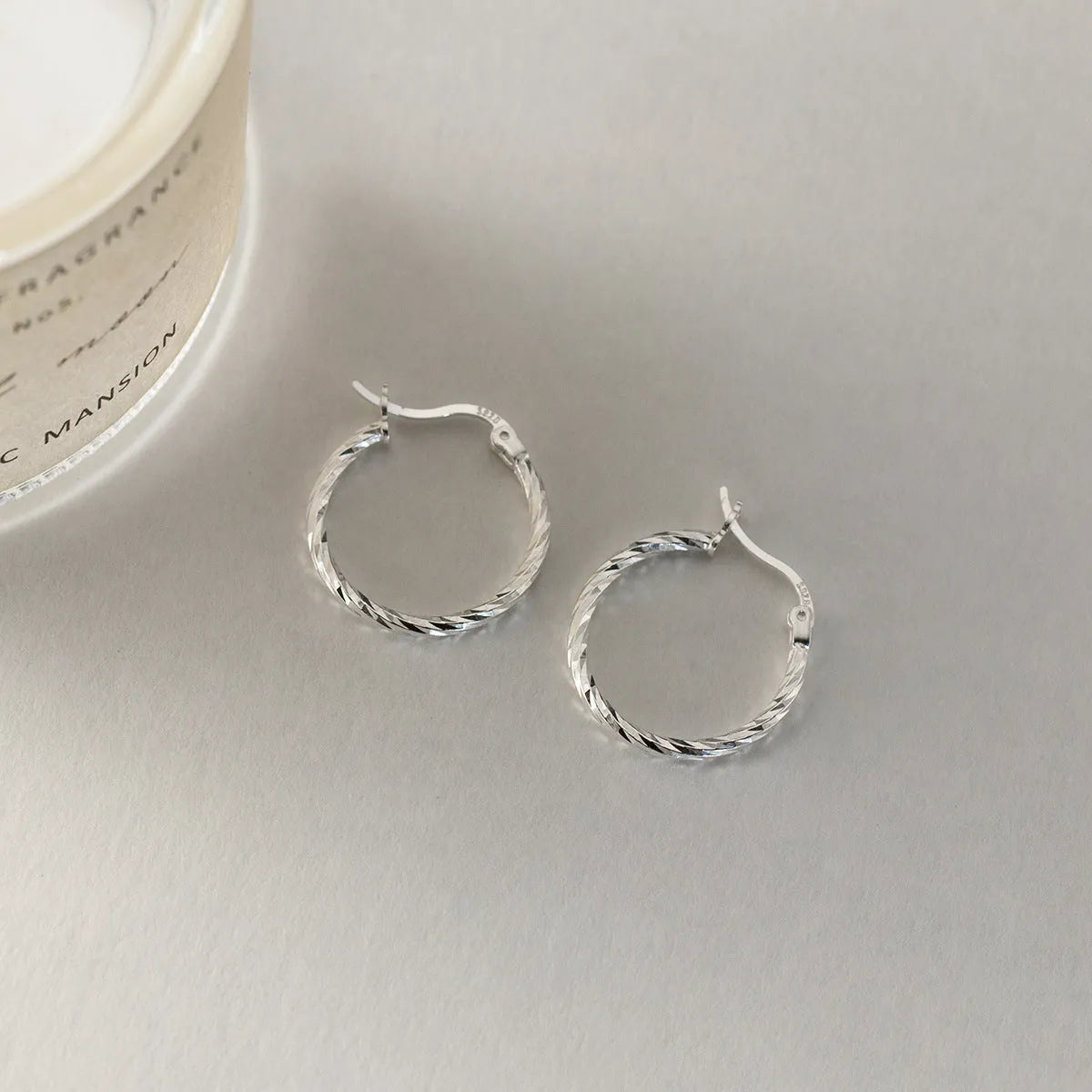 S925 silver round geometric carved ear clip pair on open cuff design for women
