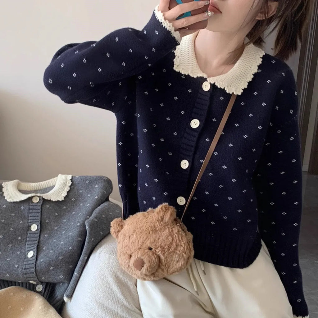 Retro Peter Pan collar knitted cardigan coat in cashmere blend fabric, floral pattern.