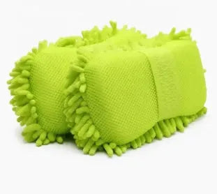 Silver green car wash sponge measuring 14cm by 25cm with chenille microfiber construction