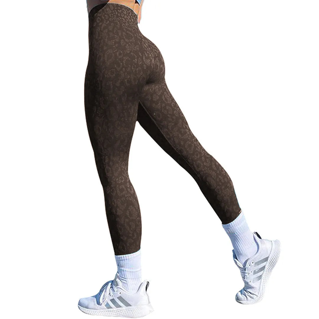 Women's solid colour push-up booty leggings for gym and yoga workouts