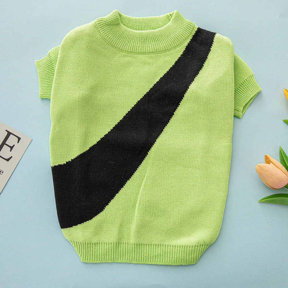 Wool dog sweater for corgis and poodles in casual style with colour options