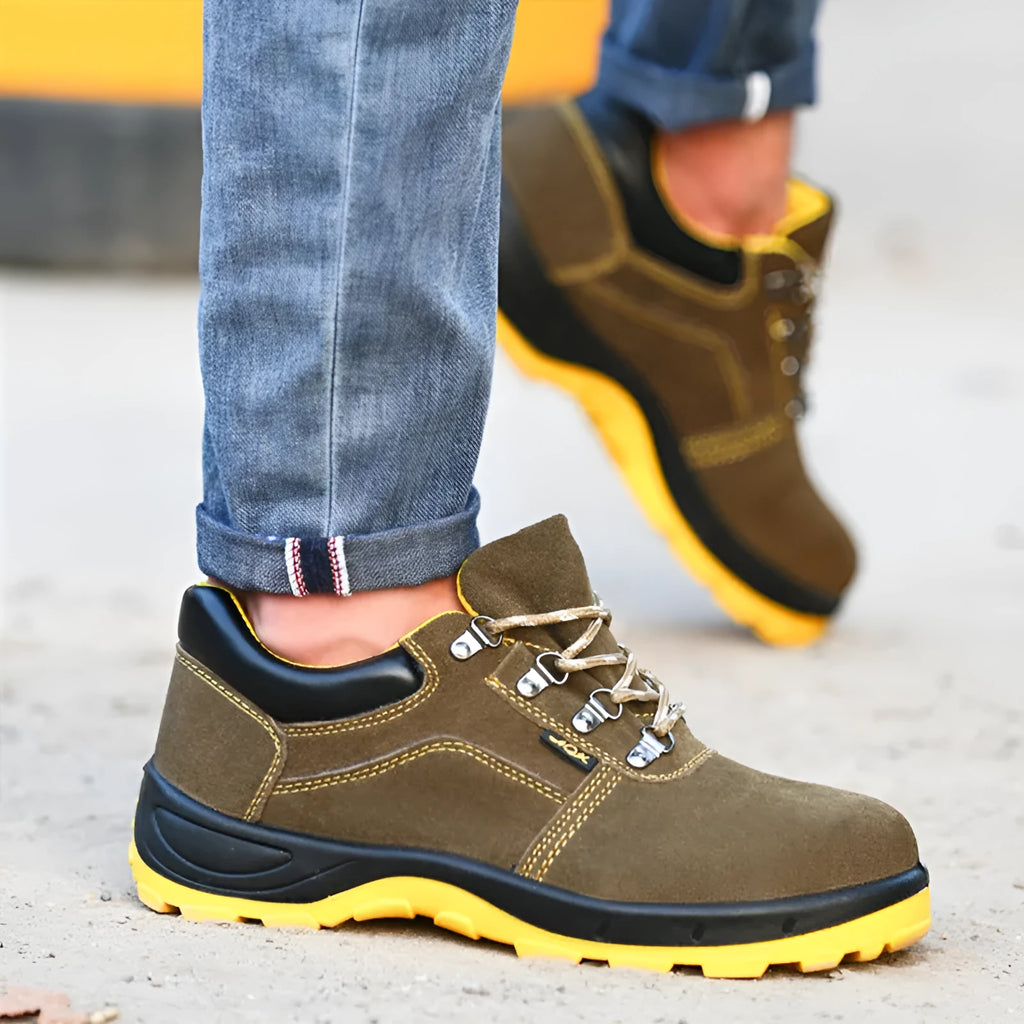 Bronze cowhide steel toe safety shoes with anti-skid sole for workplace protection
