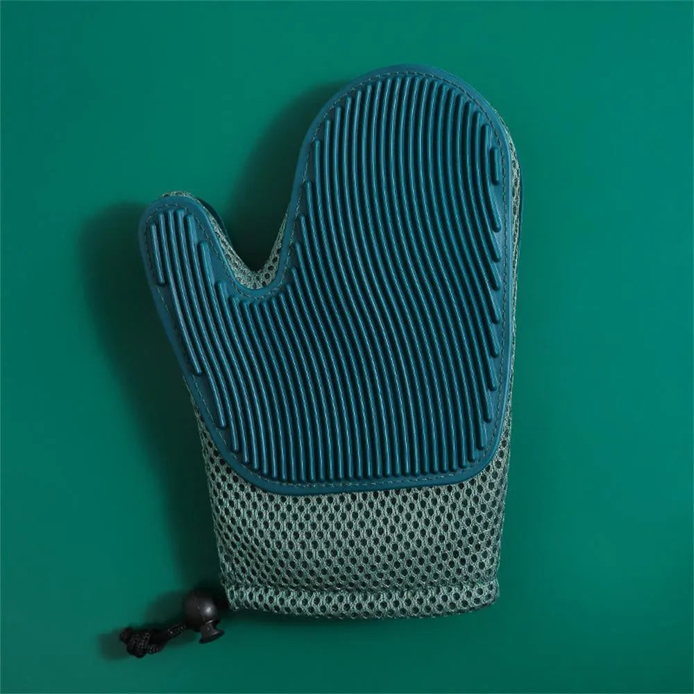TPR mesh pet grooming glove for cat and dog hair removal measuring 21 by 5.5 centimetres