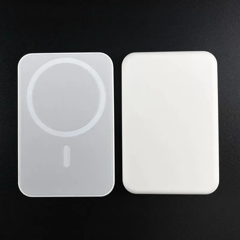 Magnetic wireless charging power bank in white PVC shell with 5000mAh capacity