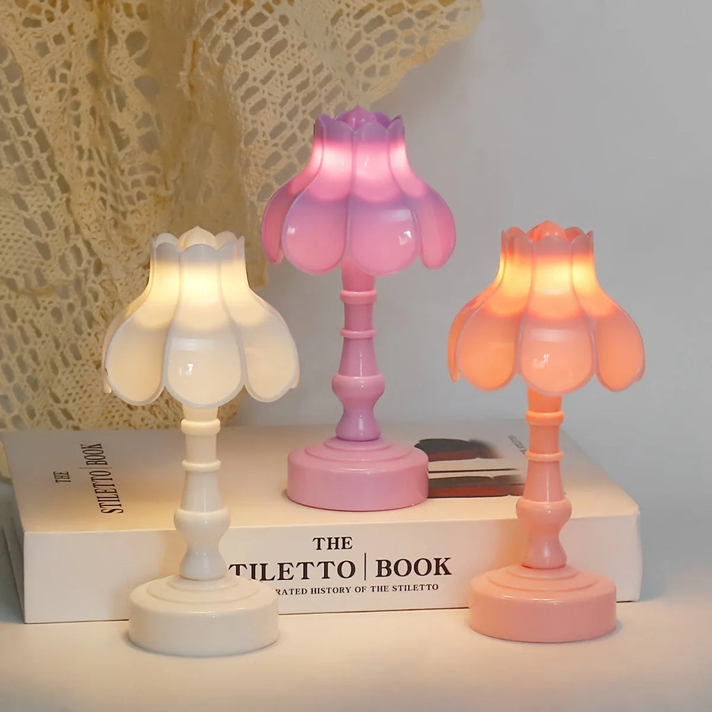 Retro pagoda shaped night lamp with geometric design in light purple colour