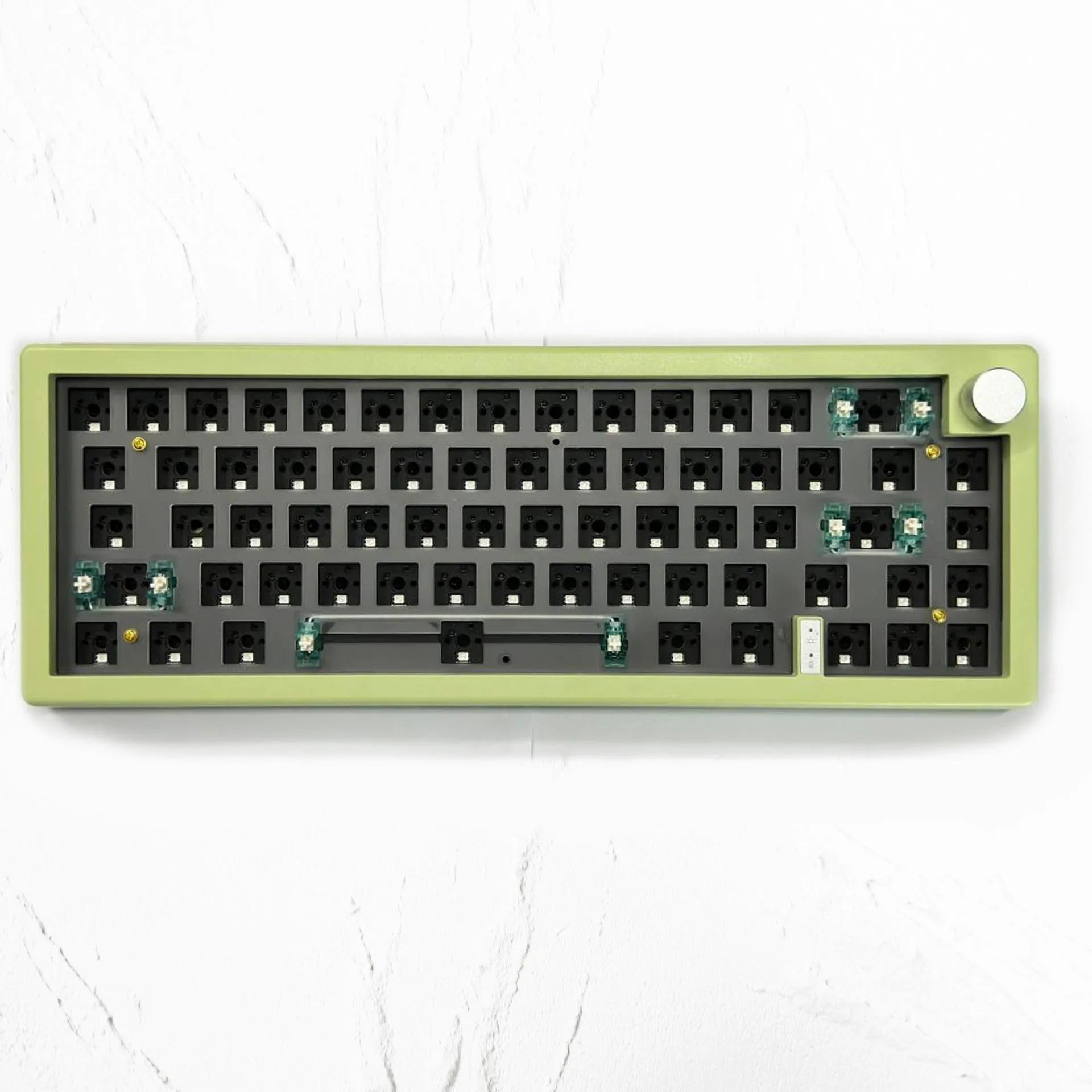 DIY hot-swappable RGB backlit mechanical keyboard kit in multiple colours with USB cable
