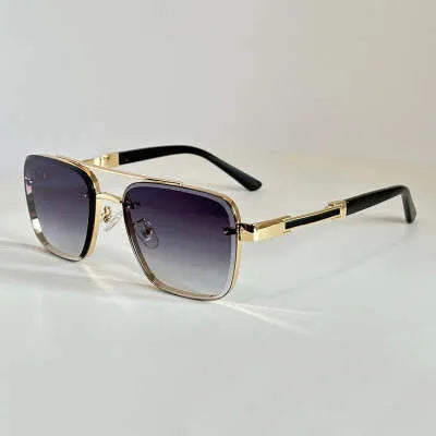 Men's vintage sunglasses with UV protection in gold gradient blue colour with PC frames