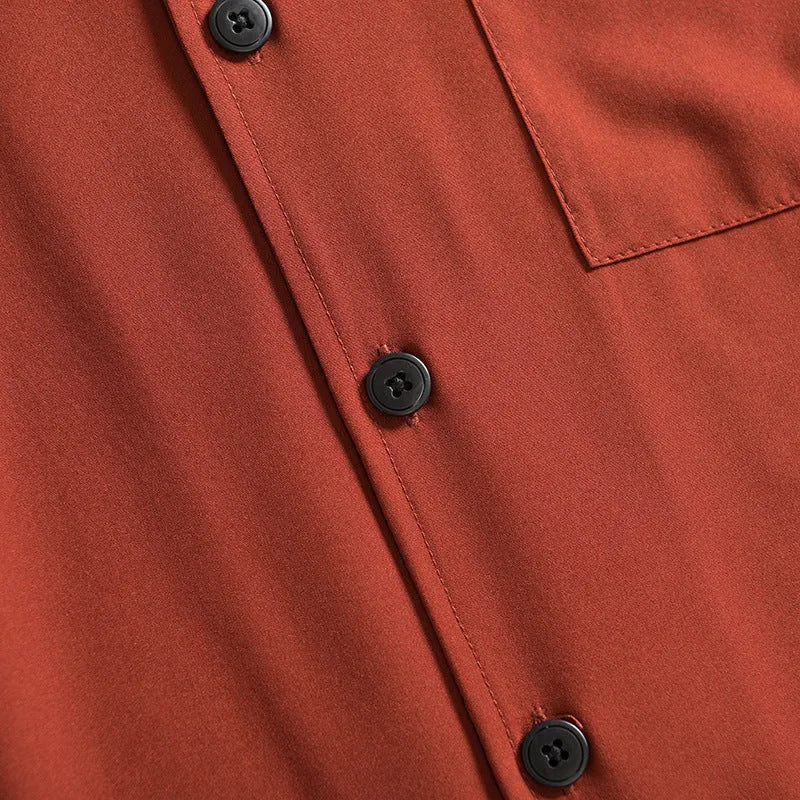 Men's loose fit short sleeve shirt in polyester cotton fabric, shown in army green colour