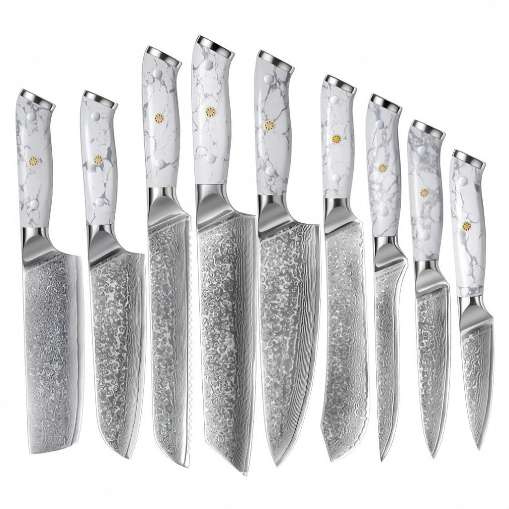 Damascus pattern VG10 steel chef knife with 21cm blade and 11cm wooden handle