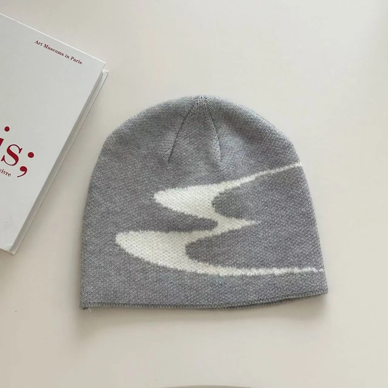 Thermal knitting beanie hat in acrylic fabric showing M size 56-58cm measurement
