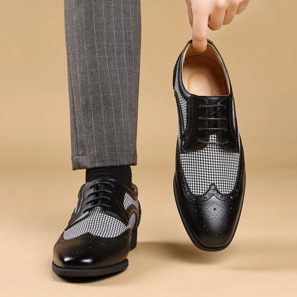 Imitation houndstooth plaid men's casual leather shoes with square toe and lace-up design