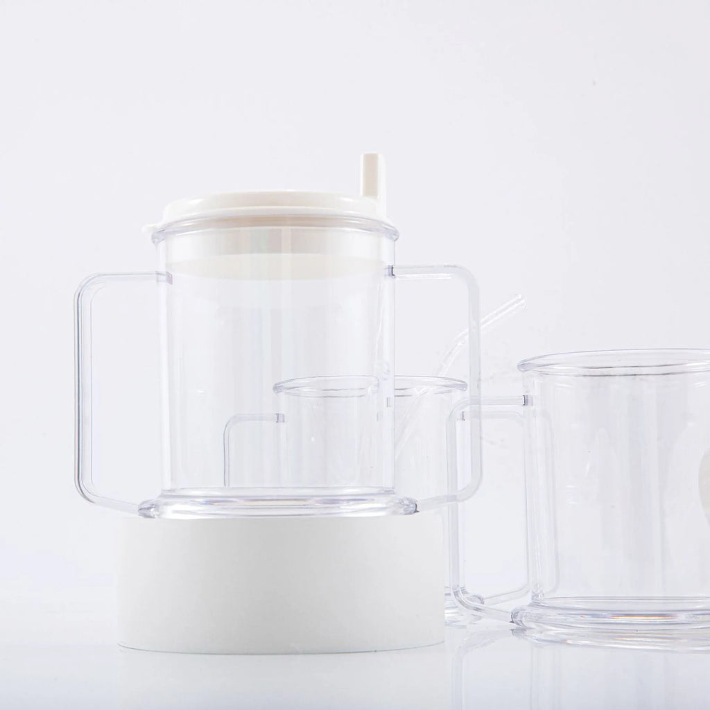 Transparent polypropylene spill-proof drinking cup with modern design.