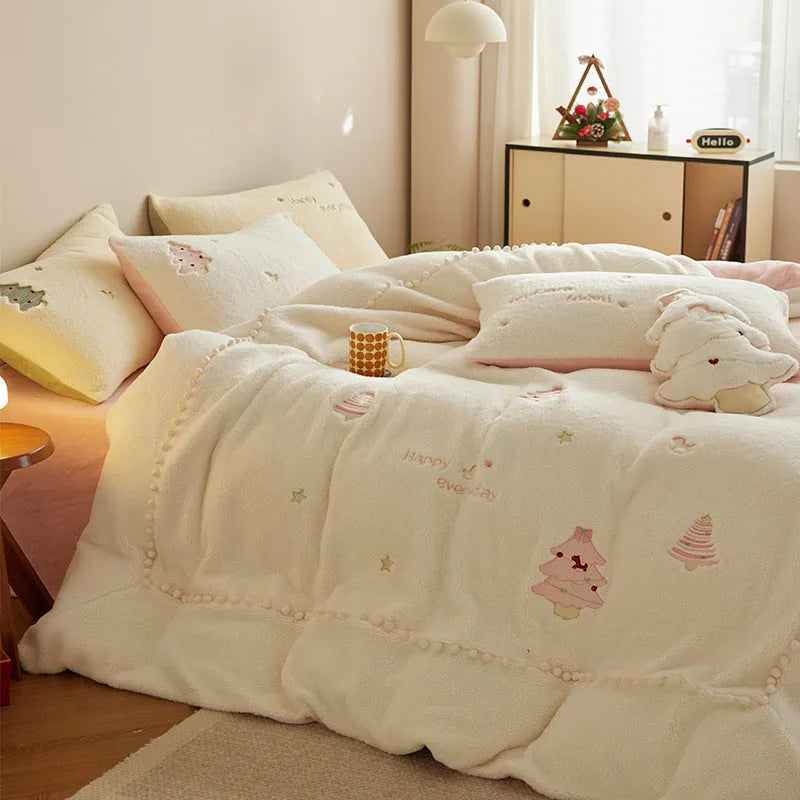Winter milk fibre princess style bedding set with Christmas tree pattern on quilt and pillowcases.